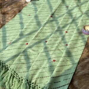 নকশায় তৈরি শাল(এলিগেন্ট মিন্ট)